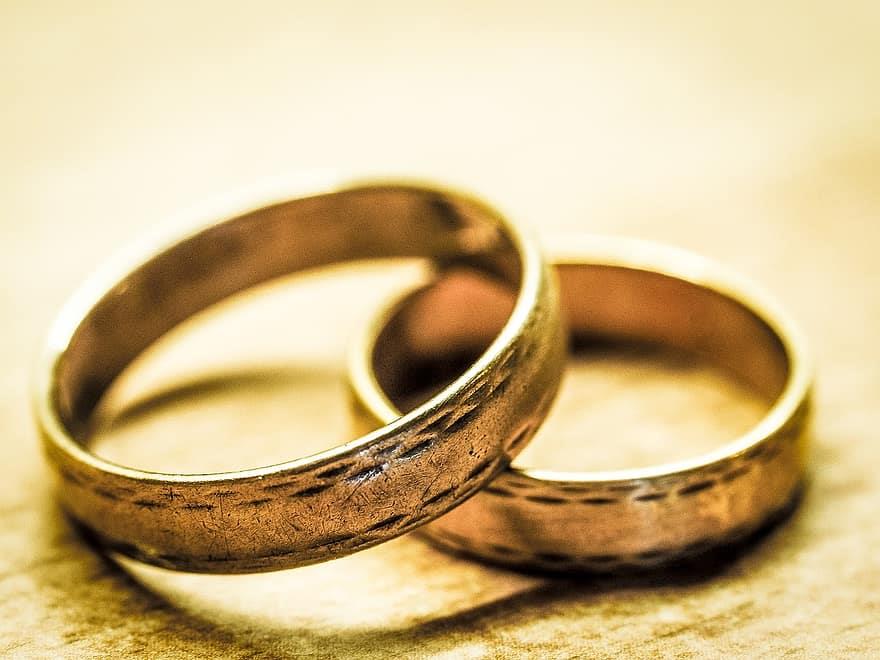 Wedding ring illustration